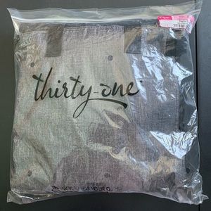 NIP Charcoal Bleacher Blanket thirty-one